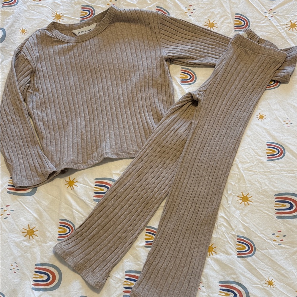 H&M Adorables - Ribbed Beige Two-Piece Set girls size 6-7